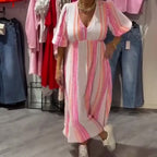 Vestido de mujer estampado con cuello en V