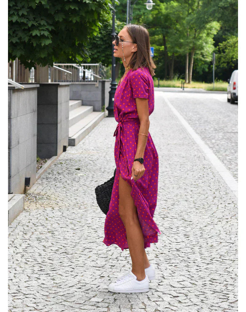 Julia: elegante vestido con escote en pico y corte moldeador