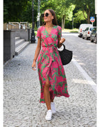 Julia: elegante vestido con escote en pico y corte moldeador