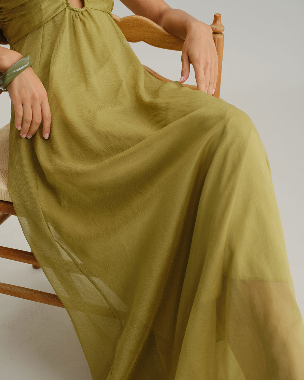 Vinila | Vestido largo verde con fruncidos